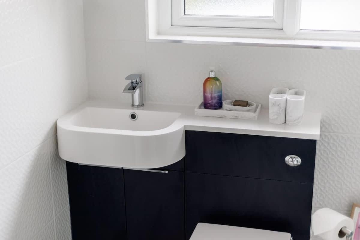 Trade Winds Villa Poole Ngoại thất bức ảnh